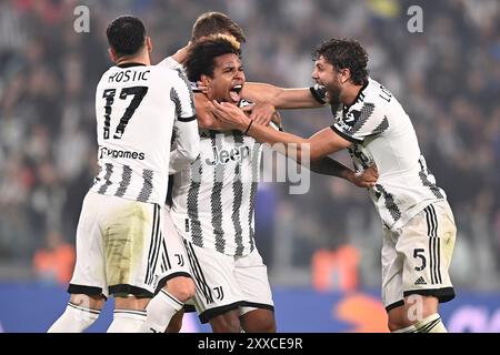 Torino, Italien. Oktober 2022. Foto Fabio Ferrari/LaPresse 21 Ottobre 2022 - Turin, Italien - Sport, calcio - Juventus vs Empoli - Campionato italiano di calcio Serie A TIM 2022/2023 - Juventus Stadion. Nella Foto: Weston McKennie (Juventus F.C.); esultanza dopo il gol del 2-0 21. Oktober 2022 Turin, Italien - Sport, calcio -Juventus vs Empoli - italienische Fußballmeisterschaft der Serie A 2022/2023 - Juventus Stadium. Im Bild: Weston McKennie nach dem Tor 2-0 Credit: LaPresse/Alamy Live News Stockfoto