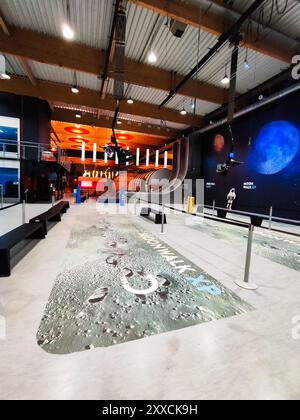 Euro Space Center, Belgien - 25. April 2024: Moonwalk Simulation Experience im Euro Space Center in Belgien Stockfoto