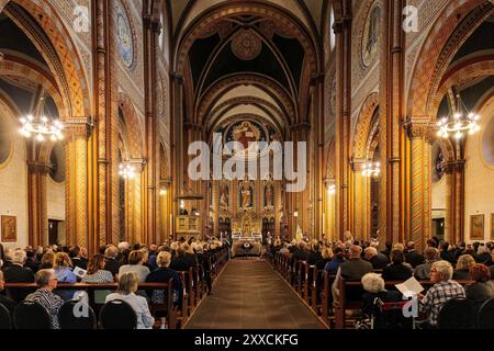 Anholt, Deutschland. August 2024. Anholt, Deutschland 23.08-2024 Beerdigung Carl Philipp Furst zu Salm-Salm, das Oberhaupt der ehemaligen königlichen Familie Anholt, starb am Dienstag, den 6. August im Alter von 91 Jahren Credit: Albert Nieboer Netherlands OUT Point de Vue OUT/dpa/Alamy Live News Stockfoto