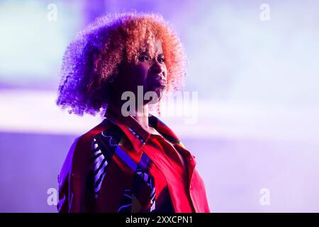 Porto, Portugal. August 2024. Tobi Gems von der englisch-spanischen Indie Folk- und Folktronica-Band Crystal Fighter tritt live beim Musikfestival Vilar de Mouros 2024 auf. (Foto: Diogo Baptista/SOPA Images/SIPA USA) Credit: SIPA USA/Alamy Live News Stockfoto