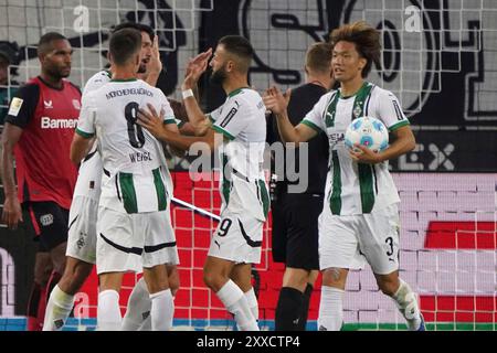 Fussball, 1.BL Saison 2024/2025 Borussia Mönchengladbach vs Bayer 04 Leverkusen, 23.08.2024, Stadion im Borussia Park Mönchengladbach jubeln FotoCopyright Gladys Chai von der Laage DFL-Vorschriften verbieten jede Verwendung von Fotografien als Bildsequenzen und/oder Quasi-Video. Stockfoto