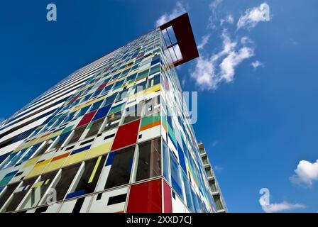 Bunte Hochhaus Stockfoto