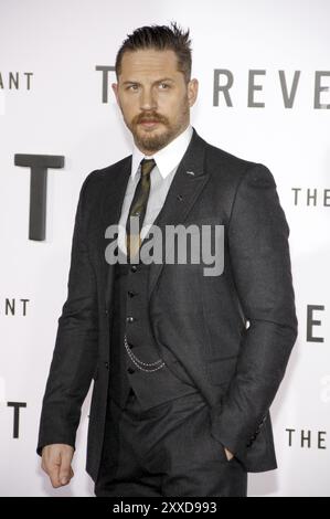 HOLLYWOOD, CA, Tom Hardy bei der Premiere von „The Revenant“ in Los Angeles am 16. Dezember 2015 im TCL Chinese Theatre in Hollywood, USA Stockfoto