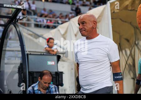 Faro, Portugal. 23rd Aug, 2024. Jose Mota (Coach of Farense) seen during Liga Portugal game between teams of SC Farense and Sporting CP at Estadio Algarve. Final Score : SC Farense 0-5 Sorting CP Credit: SOPA Images Limited/Alamy Live News Stock Photo