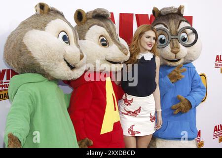 Bella Thorne bei der Premiere von „Alvin and the Chipmunks: The Road Chip“ in Los Angeles am 12. Dezember 20 im Zanuck Theater in Los Angeles, USA Stockfoto