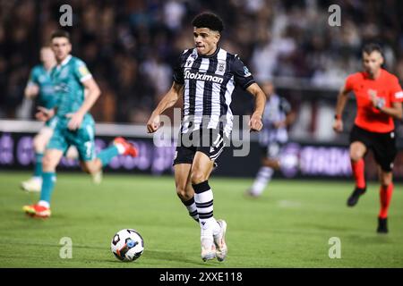 Thessaloniki, Griechenland. August 2024. PAOK's Taison in Aktion während eines Europa League Playoffs zwischen PAOK FC und Shamrock Rovers. PAOK gewann das Spiel mit 4:0. (Kreditbild: © Giannis Papanikos/ZUMA Press Wire) NUR REDAKTIONELLE VERWENDUNG! Nicht für kommerzielle ZWECKE! Stockfoto