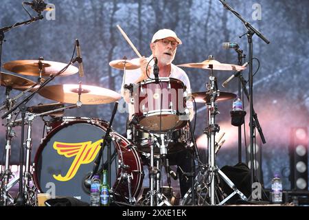 UK. August 2024. LONDON, ENGLAND - 23. AUGUST: David Lovering von Pixies trat am 23. August 2024 in London auf. CAP/MAR © MAR/Capital Pictures Credit: Capital Pictures/Alamy Live News Stockfoto