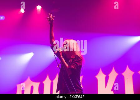 Rockband The Kills auf der Bühne in All Points East, London Festival im Londoner Victoria Park, 23. August 2024 Stockfoto