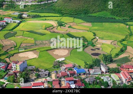 Blick auf das Tam Son Valley am Havens Gate, Provinz Ha Giang, Vietnam. TAM Son ist auf der beliebten Ha Giang Loop in Nordvietnam. Stockfoto