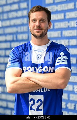 Porträt Kentin Mahe (VfL Gumersbach 22) DAIKIN Handball Bundesliga, 1 Bundesliga, VfL Gummersbach, Mannschaftspraesentation Spielzeit 2024/2025, Schwalbe Arena Gummersbach, 23.08.2024 Foto: Eibner-Pressefoto/Jürgen Augst Stockfoto