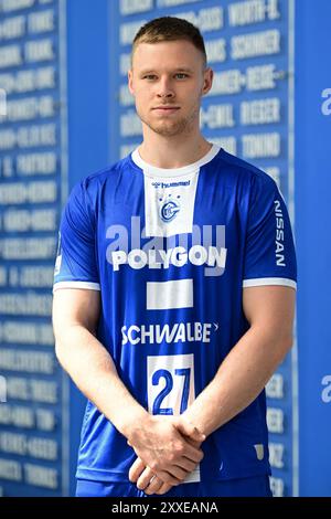 Gummersbach, Deutschland. August 2024. Porträt Kristjan Horzen (VfL Gummersbach 27 ) DAIKIN Handball Bundesliga, 1 Bundesliga, VfL Gummersbach, Mannschaftspraesentation Spielzeit 2024/2025, Schwalbe Arena Gummersbach, 23.08.2024 Foto: Eibner-Pressefoto/Jürgen Augst Credit: dpa/Alamy Live News Stockfoto