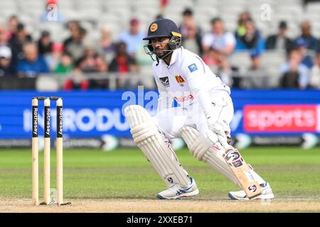 Kamindu Mendis aus Sri Lanka erreicht die Falte während des England Men gegen Sri Lanka 1st Rothesay Test Match Day 4 in Old Trafford, Manchester, Großbritannien, 24. August 2024 (Foto: Craig Thomas/News Images) Stockfoto