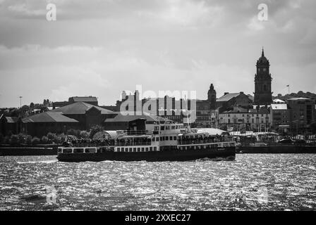 Blick Auf Die Hafenpromenade Von Liverpool 2011 Stockfoto