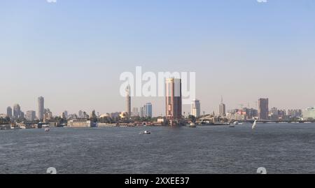 Kairos Stadtbild mit berühmten Gebäuden am nil Stockfoto