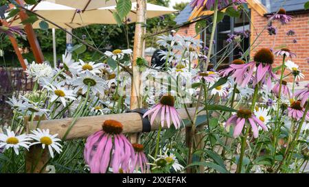 Gartengestaltung und Landschaftsgestaltung Stockfoto