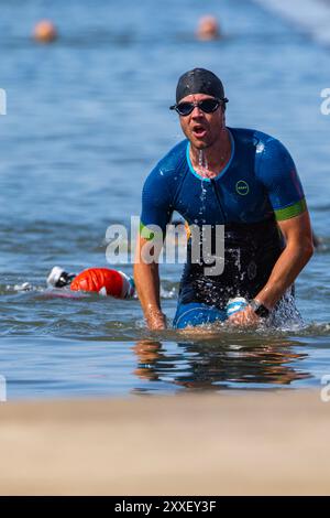 Teilnehmer, die am Schwimmlauf von Clevedons teilnehmen Stockfoto