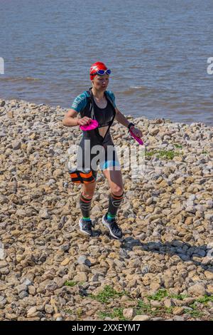 Teilnehmer, die am Schwimmlauf von Clevedons teilnehmen Stockfoto