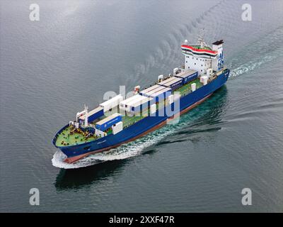 Helliar ist eine Ro-Ro-Fähre, die von NorthLink Ferries auf Strecken zwischen Aberdeen, Shetland und Orkney betrieben wird. Stockfoto