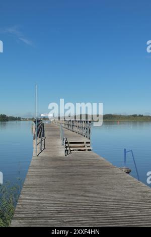 Pier of Rechlin, Resort am Müritzsee im Nationalpark Müritz, Mecklenburgische Seenplatte, Mecklenburg-Vorpommern, Deutschland Stockfoto