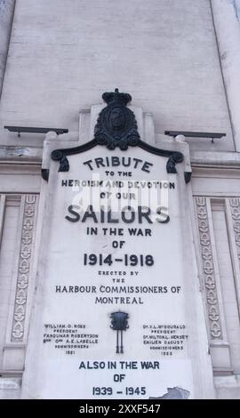 Das historische Sailors-Denkmal auf dem Uhrenturm in montreal, kanada. Stockfoto