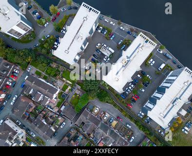 Blick von oben auf die Terrassen-Wohnblocks in Halton, Runcorn, Cheshire, Runcorn, Cheshire, England Stockfoto