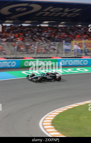 Zandvoort, Niederlande. August 2024. GEORGE RUSSELL von Mercedes Qualifying-Samstag des Großen Preises der Niederlande 2024 (Kreditbild: © Alexis Kahn/ZUMA Press Wire) NUR REDAKTIONELLE VERWENDUNG! Nicht für kommerzielle ZWECKE! Quelle: ZUMA Press, Inc./Alamy Live News Stockfoto