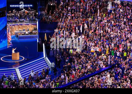 Chicago, USA. August 2024. Die ehemalige Außenministerin Hillary Clinton spricht am 19. August 2024 auf der Democratic National Convention in Chicago, Illinois. Quelle: SIPA USA/Alamy Live News Stockfoto