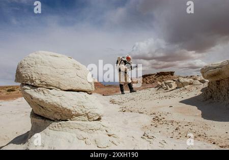 Mit der Hoffnung, dass eines Tages eine bemannte Expedition zum Mars geschickt werden könnte, hat die Mars Society das Mars Desert Research Center in der Wüste nahe der kleinen Stadt Hanksville im Süden Utahs eingerichtet. Stockfoto