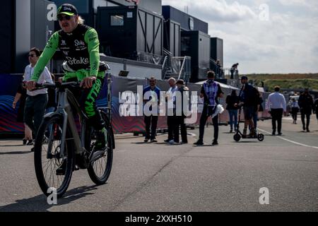 Zandvoort, Niederlande, 24. August, Valtteri Bottas, aus Finnland, tritt um das Stake F1 Team an. Qualifying, Runde 15 der Formel-1-Meisterschaft 2024. Quelle: Michael Potts/Alamy Live News Stockfoto