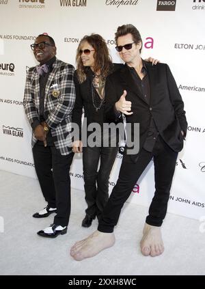 Randy Jackson, Steven Tyler und Jim Carrey bei der 21. Jährlichen Elton John AIDS Foundation Academy Awards Viewing Party im Pacific Design Center Stockfoto