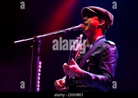 Porto, Portugal. August 2024. Carl Barât von der englischen Rockband The Libertines tritt am 4. Tag des Musikfestivals Vilar de Mouros vom 21. Bis 24. August 2024 im Norden Portugals auf. (Foto: Diogo Baptista/SOPA Images/SIPA USA) Credit: SIPA USA/Alamy Live News Stockfoto