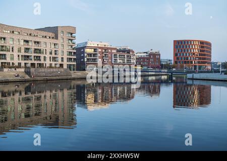 Blick auf die hölzerne Halbinsel in Rostock Stockfoto