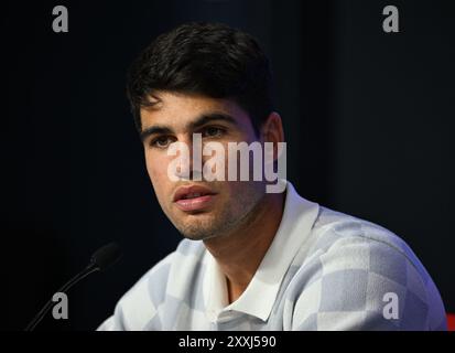 Flushing NY, USA. August 2024. Carlos Alcaraz spricht am 24. August 2024 im Billie Jean King National Tennis Center in Flushing Queens. Quelle: Mpi04/Media Punch/Alamy Live News Stockfoto