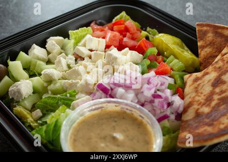 Eine Nahaufnahme eines griechischen Salats. Stockfoto