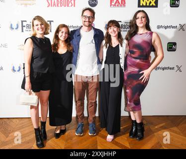 London, Großbritannien. August 2024. Regisseur Aled Owen mit Ellen Jane-Thomas, Catrin Jones, Bethany Williams-Potter & Emma Stacey fotografierte an der Medienwand für First Blood: Scopophobia während des Frightfest 2024, der 25. Ausgabe des Horrorfilmfestivals. Foto von Julie Edwards./Alamy Live News Stockfoto