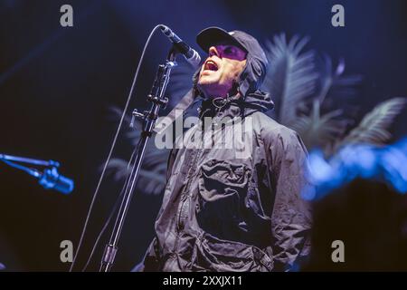 23. August 2024, Leeds, Großbritannien: Oasis-Frontmann Liam Gallagher bespricht die erste Nacht des Leeds Festivals 2024, als Gerüchte laut werden, dass die Band kurz vor der Ankündigung einer Wiedervereinigung steht. Foto: Thomas Jackson / Alamy Live News Stockfoto