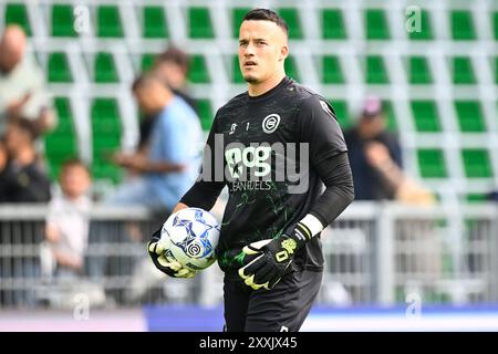 GRONINGEN, 25-08-2024, Stadion Euroborg, Fußball, niederländische Eredivisie, Saison 2024 / 2025, Groningen - AZ, FC Groningen Torhüter Etienne Vaessen Stockfoto