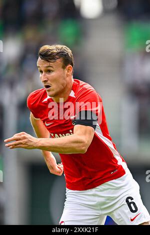 Groningen, Nederland. August 2024. GRONINGEN, 25-08-2024, Stadion Euroborg, Fußball, niederländische Eredivisie, Staffel 2024/2025, Groningen - AZ, Spieler AZ Peer Koopmeiners Credit: Pro Shots/Alamy Live News Stockfoto