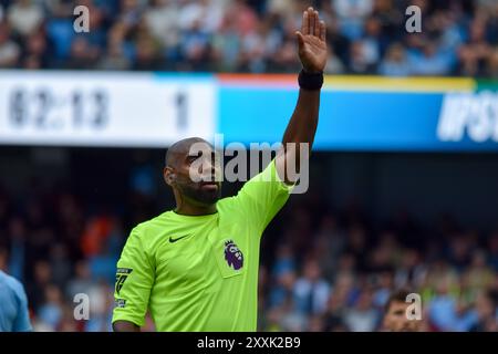 Manchester, UK. 24th Aug, 2024. Referee Sam Allison during the Manchester City FC v Ipswich Town FC English Premier League match at the Etihad Stadium, Manchester, England, United Kingdom on 24 August 2024 Credit: Every Second Media/Alamy Live News Stock Photo