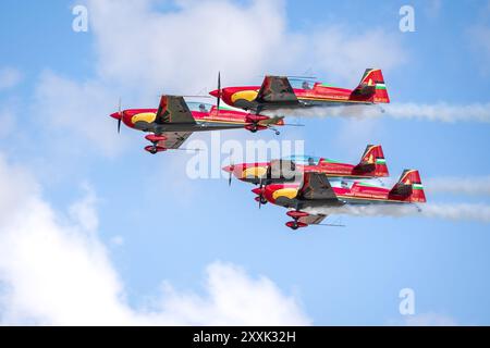 Die Royal Jordanian Falcons kamen bei der RAF Fairford an, um bei der Royal International Air Tattoo 2024 aufzutreten. Stockfoto