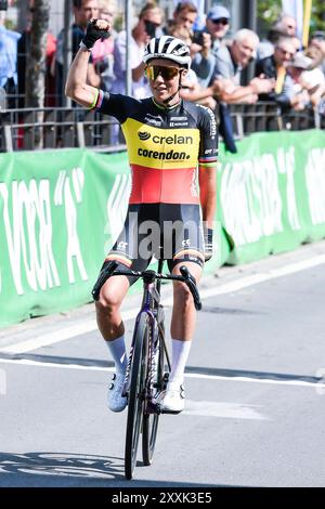 Merksem, Belgien. August 2024. Die belgische Sanne kann Fenix-Deceuninck nicht erreichen und überquert die Ziellinie, um am Sonntag, den 25. August 2024, den Schaal Sels Merksem, die Elite der Frauen, zu gewinnen. BELGA FOTO GOYVAERTS Credit: Belga Nachrichtenagentur/Alamy Live News Stockfoto