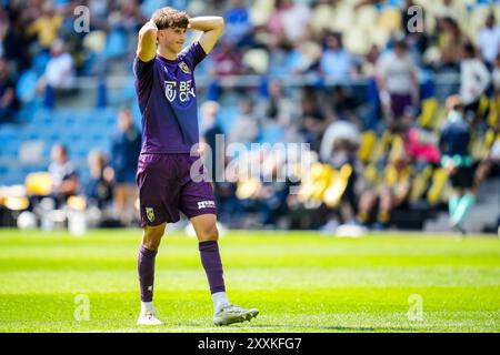 Arnheim, Niederlande. August 2024. ARNHEM, NIEDERLANDE - 25. AUGUST: Vitesse Torhüter Tom Bramel sieht beim niederländischen Keuken Kampioen Divisie-Spiel zwischen Vitesse und Excelsior Rotterdam am 25. August 2024 in Arnheim, Niederlande, niedergeschlagen aus. (Foto von Rene Nijhuis/Orange Pictures) Credit: dpa/Alamy Live News Stockfoto