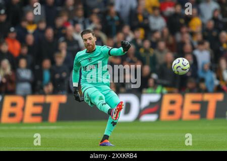 José Sá von Wolverhampton Wanderers in Aktion während des Premier League-Spiels Wolverhampton Wanderers gegen Chelsea in Molineux, Wolverhampton, Großbritannien, 25. August 2024 (Foto: Gareth Evans/News Images) Stockfoto