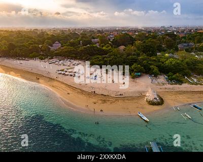Blick auf Sanur Beach in Denpasar, Bali, Indonesien Stockfoto