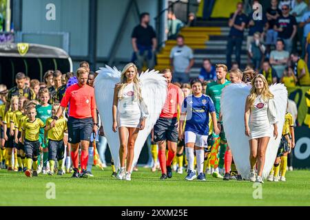 Venlo, Niederlande. August 2024. VENLO, 25-08-2024, Covebo Stadion de Koel, Niederländisch Keuken Kampioen Divisie Fußballsaison 2024-2025. Beginn des Spiels VVV Venlo - Roda JC. Beschreibung: Pro Shots/Alamy Live News Stockfoto
