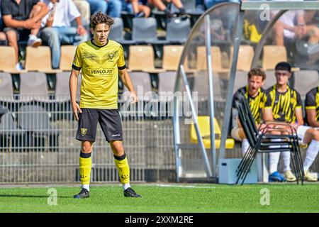 Venlo, Niederlande. August 2024. VENLO, 25-08-2024, Covebo Stadion de Koel, Niederländisch Keuken Kampioen Divisie Fußballsaison 2024-2025. Spieler VVV Venlo Simon Janssen im Spiel VVV Venlo - Roda JC. Beschreibung: Pro Shots/Alamy Live News Stockfoto