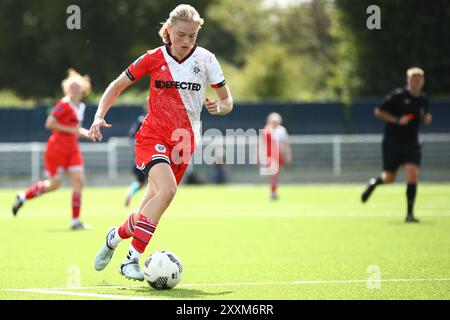 London, Großbritannien. August 2024. London, England, 25. August 2024: EDE Buchele (19 Dulwich Hamlet) im Techsoc Stadium in London, England, im Spiel der FA Womens National League Division One, zwischen London Seaward und Dulwich Hamlet. (Liam Asman/SPP) Credit: SPP Sport Press Photo. /Alamy Live News Stockfoto