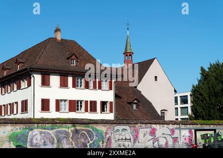 Dornach, Schweiz, Dorneck, Schwarzbubenland, Solothurn, Kapuzinerkloster, Nepomuk-Brücke, Schlachtmonument Stockfoto