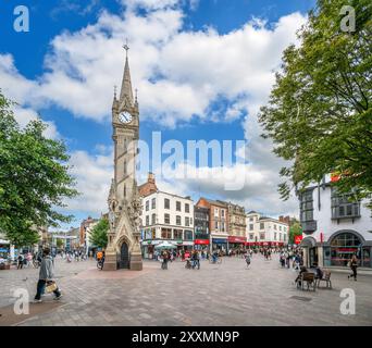 Church Gate mit Blick auf den Clocktower, Leicester, Leicestershire, England, Großbritannien Stockfoto