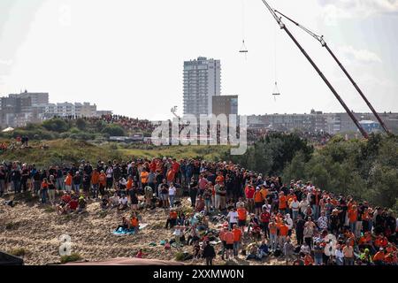 Zuschauer, Fans beim Formel 1 Heineken Dutch Grand Prix 2024, 15. Runde der Formel 1 Weltmeisterschaft 2024 vom 23. Bis 25. August 2024 auf dem Circuit Zandvoort in Zandvoort, Niederlande Stockfoto